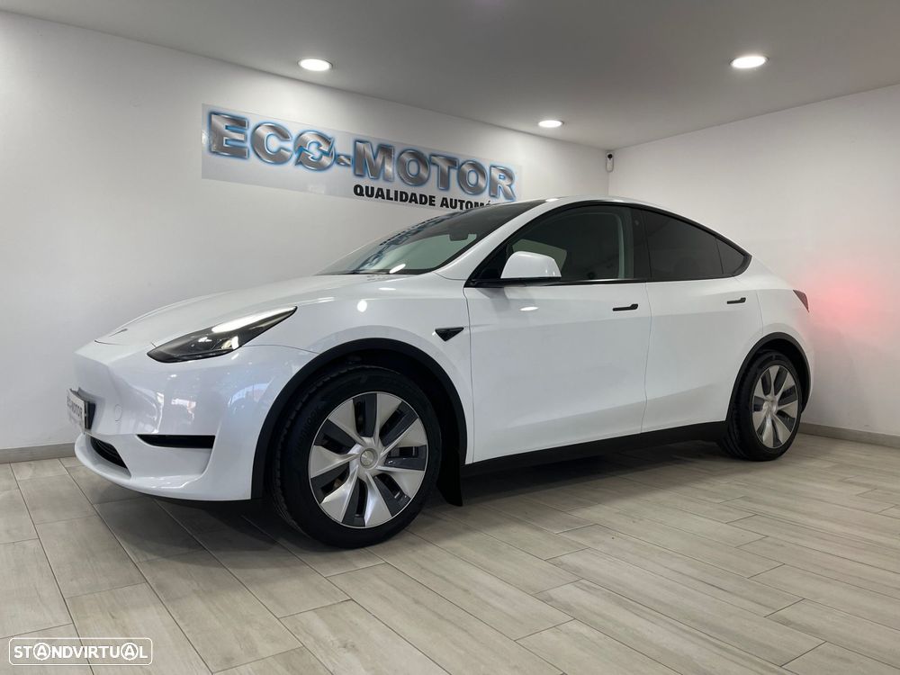 Tesla Model Y RWD - 8