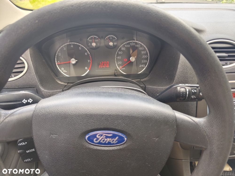 Ford Focus - 6