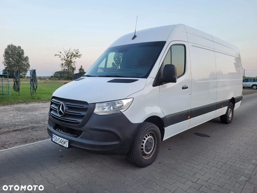 Mercedes-Benz Sprinter - 1