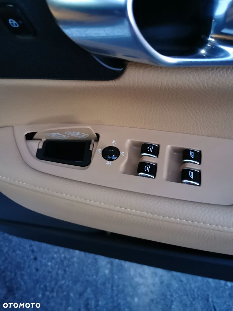 Volvo S90 T5 Momentum - 26