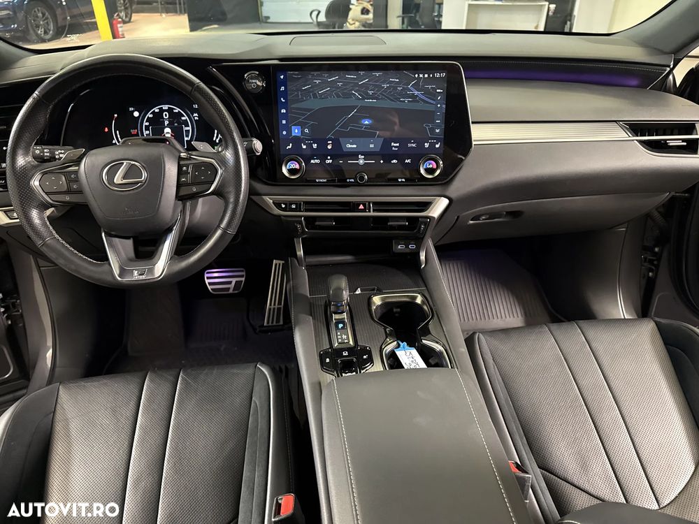 Lexus Seria RX - 10