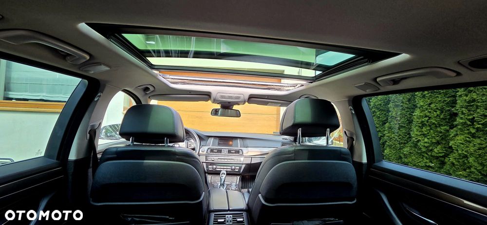 BMW Seria 5 528i xDrive Modern Line - 19