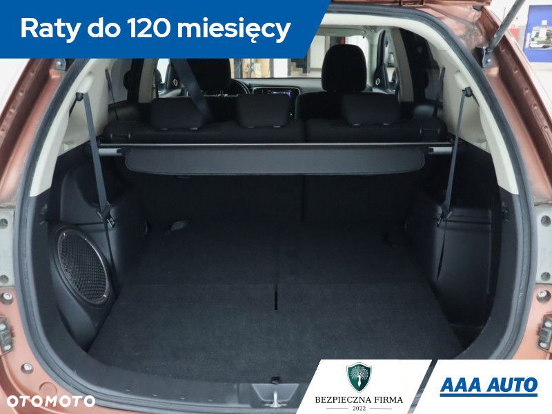 Mitsubishi Outlander - 16
