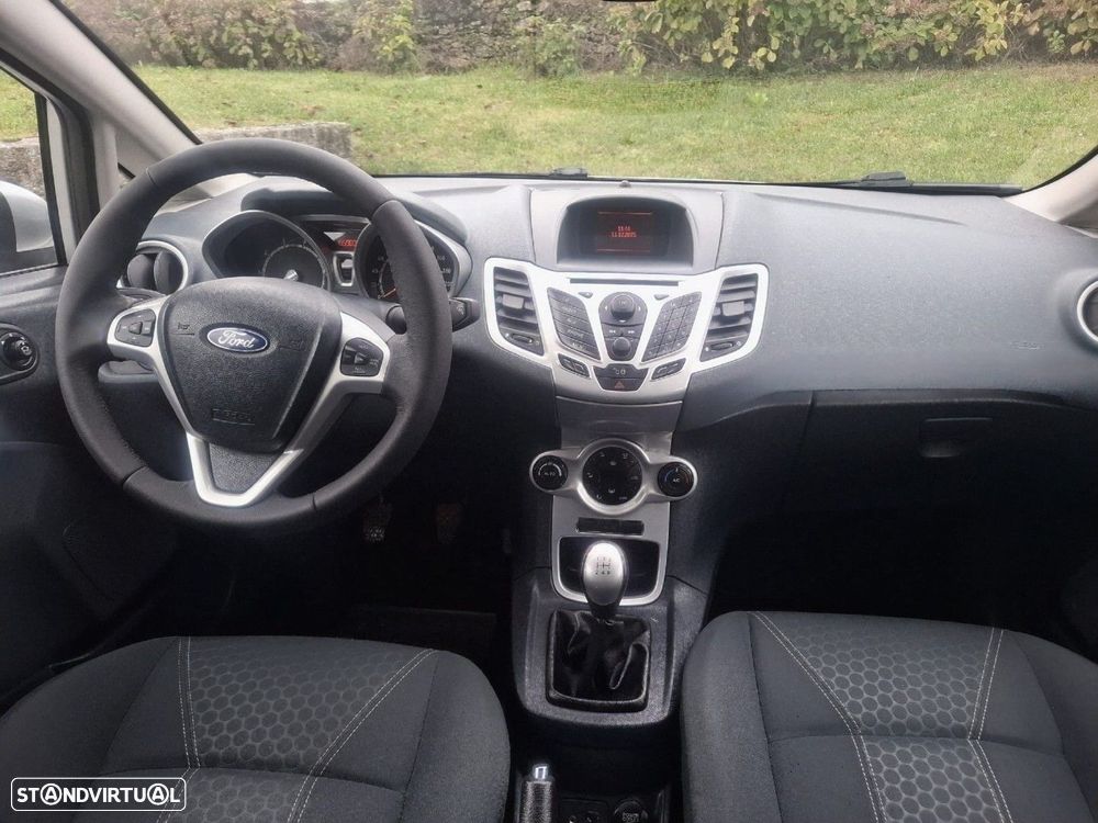 Ford Fiesta 1.25 Titanium - 11