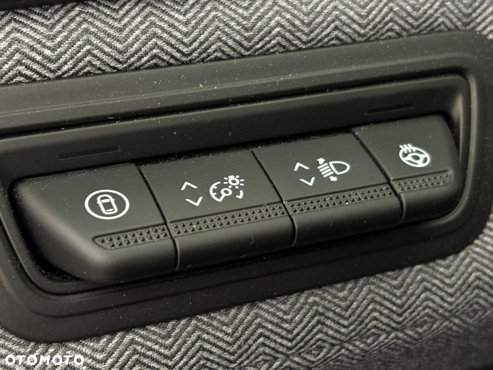 Renault Clio - 10