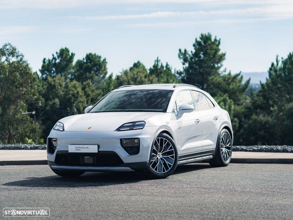 Porsche Macan Electric 4 - 2