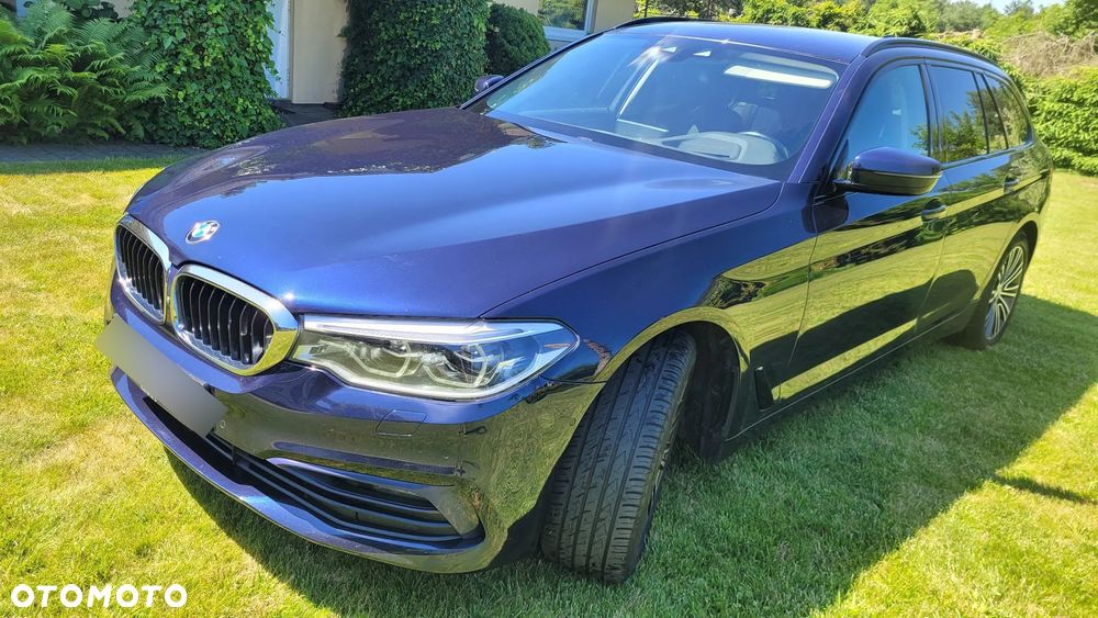 BMW Seria 5 520d xDrive Sport Line - 1