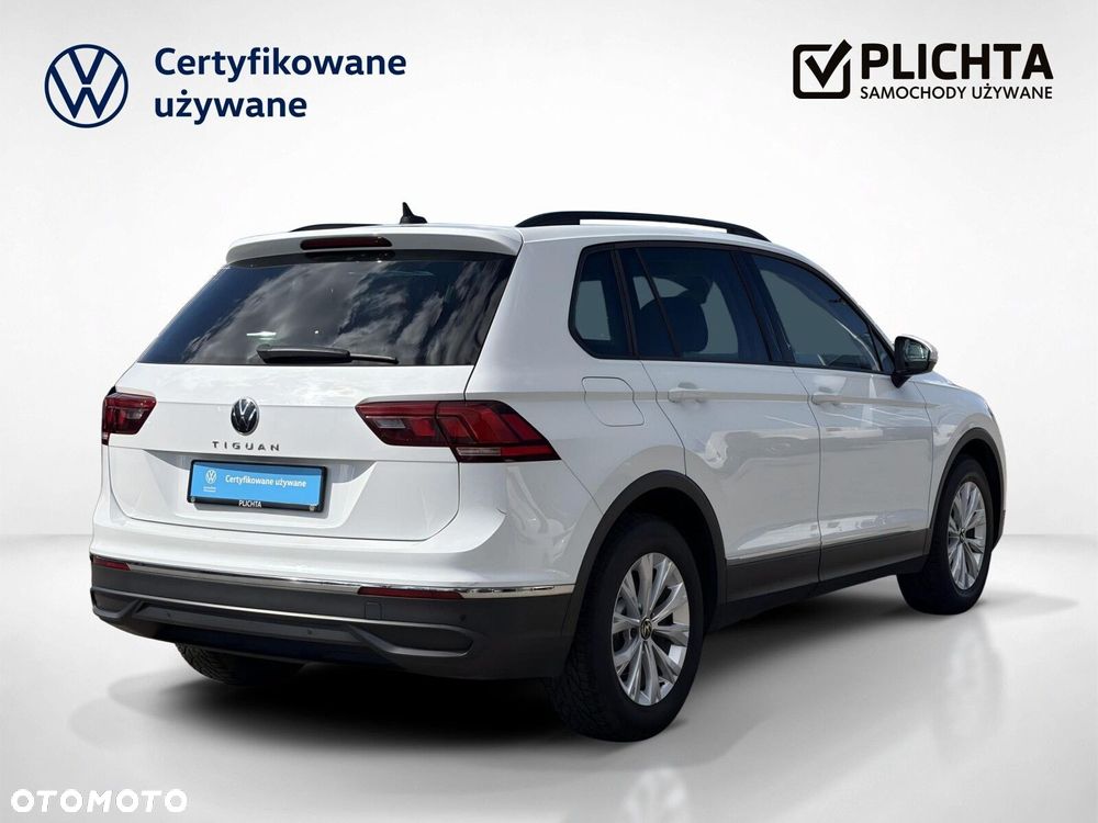 Volkswagen Tiguan - 5