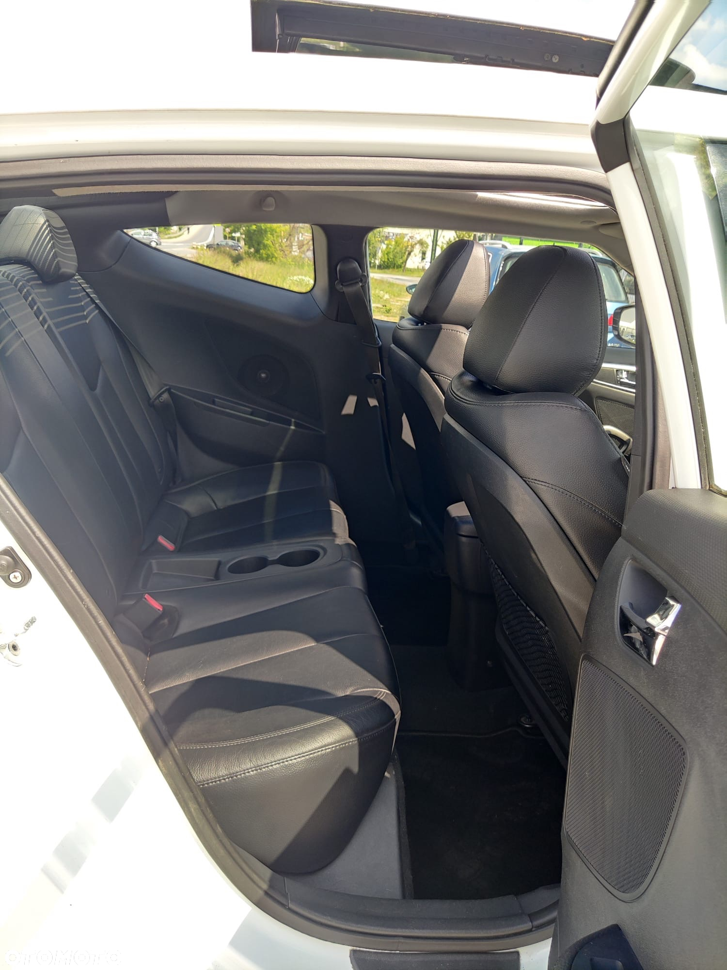 Hyundai Veloster 1.6 blue Premium - 17