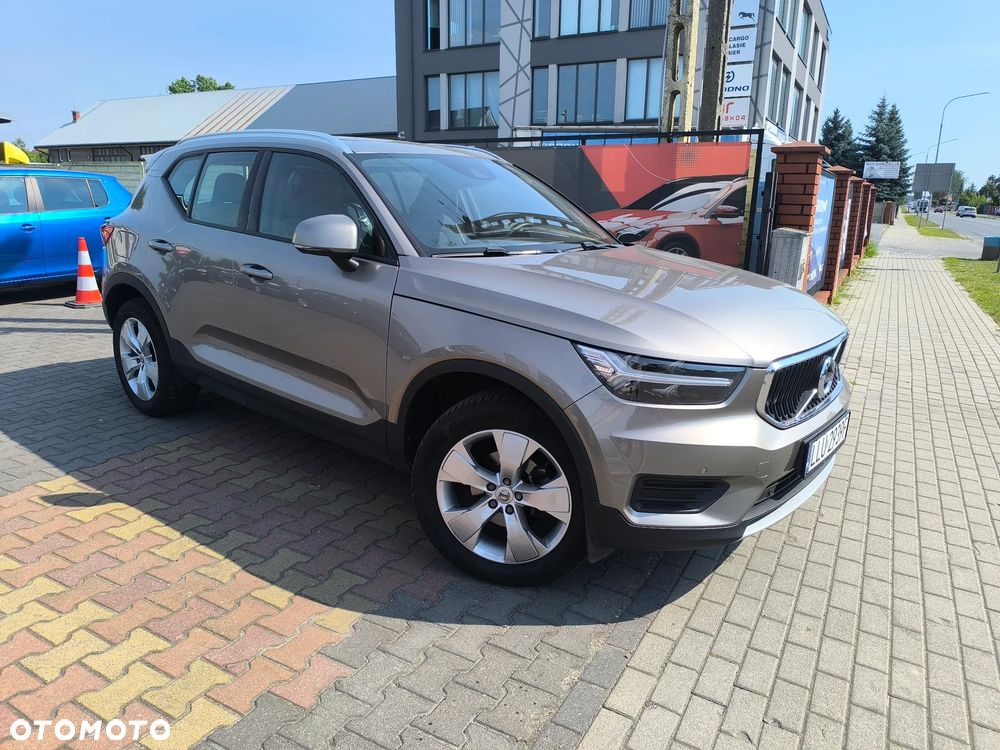Volvo XC 40 T3 Momentum Pro - 23