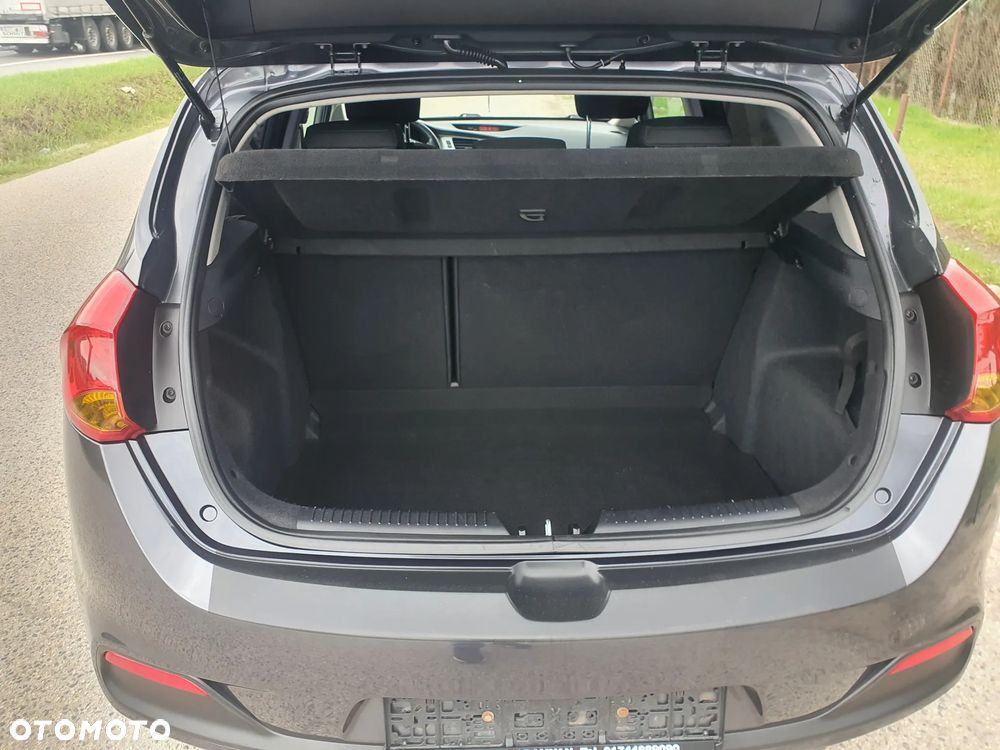 Kia Ceed 1.4 CVVT Attract - 23