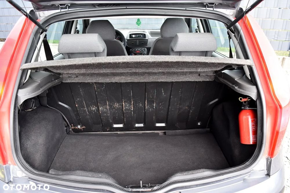 Fiat Punto 1.2 8V Active - 39