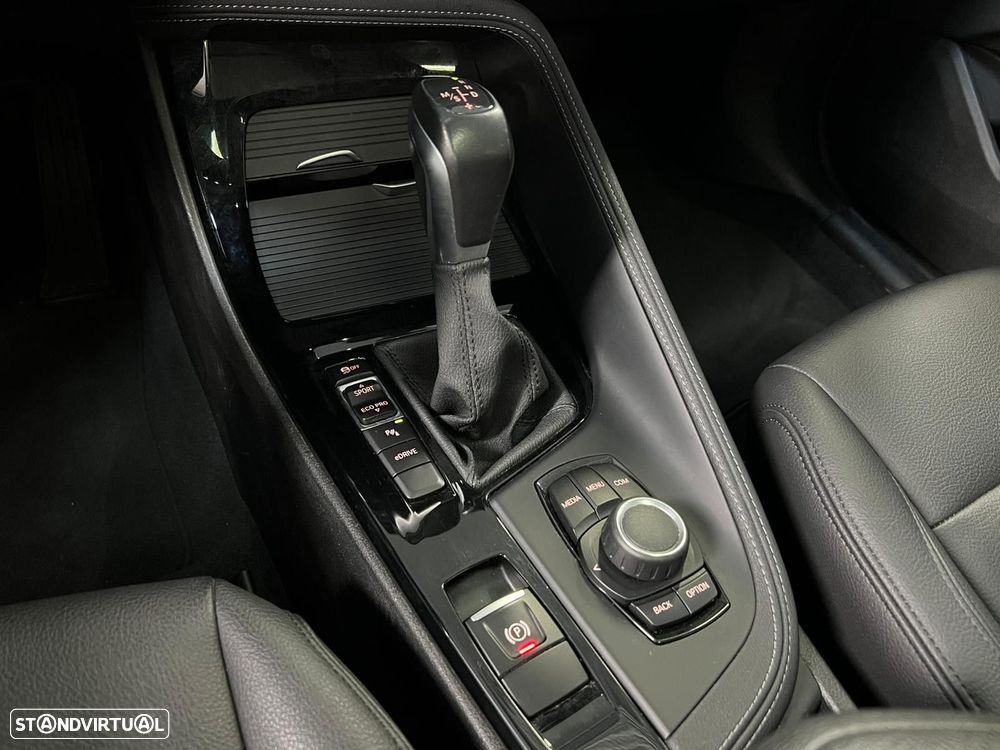 BMW X1 25 e xDrive xLine - 18