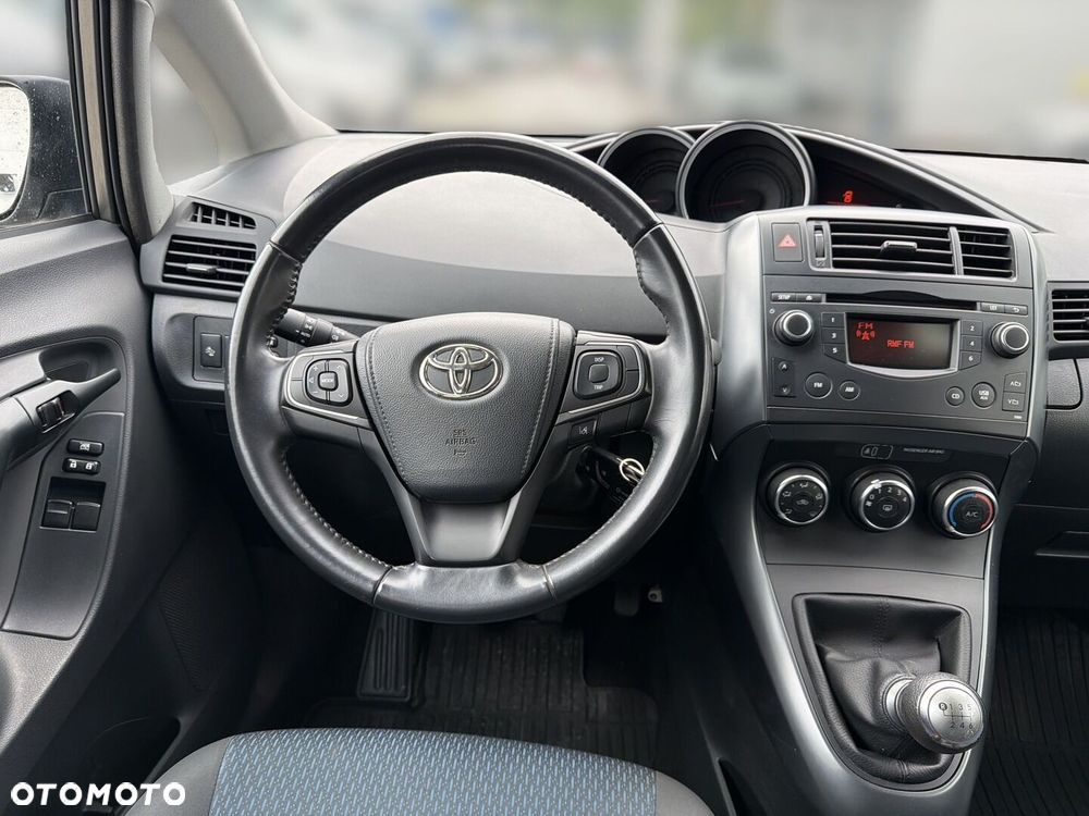 Toyota Verso 1.6 Active EU6 - 13
