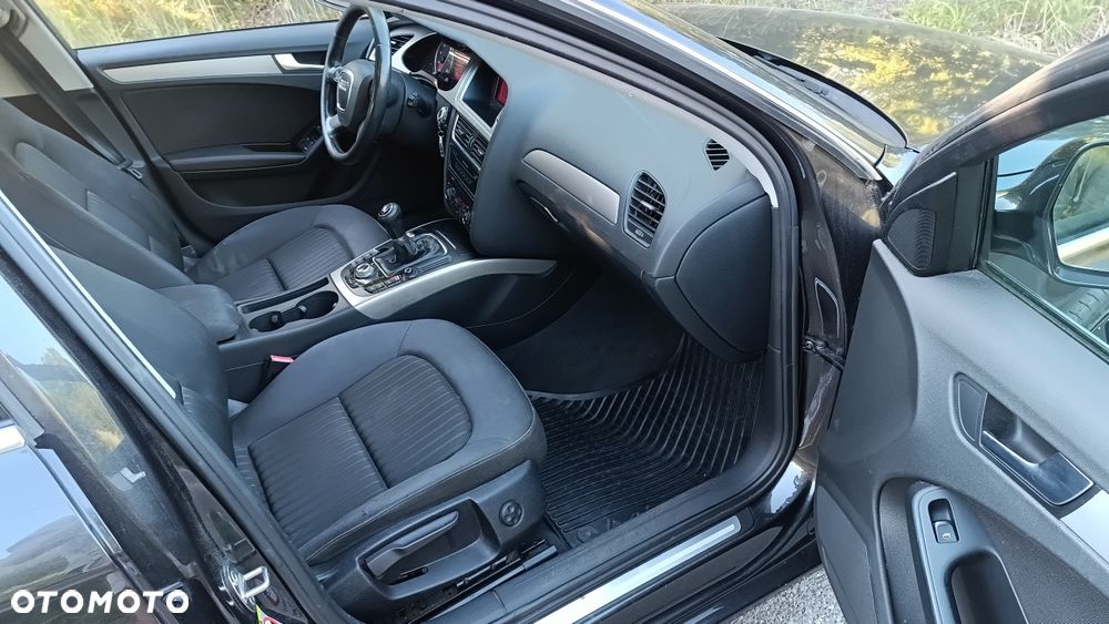 Audi A4 Limousine - 5