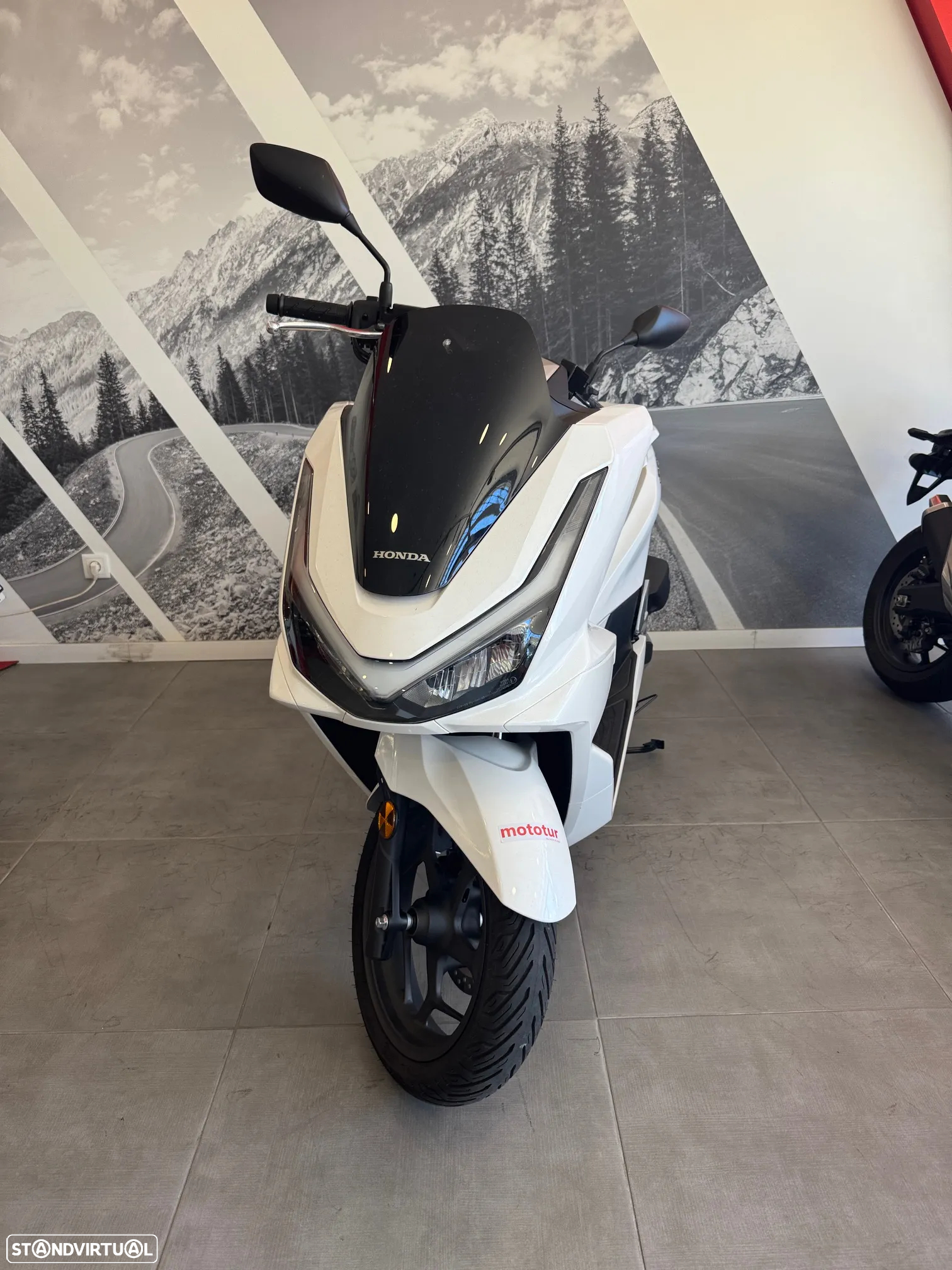 Honda PCX125 DX - painel TFT - 4