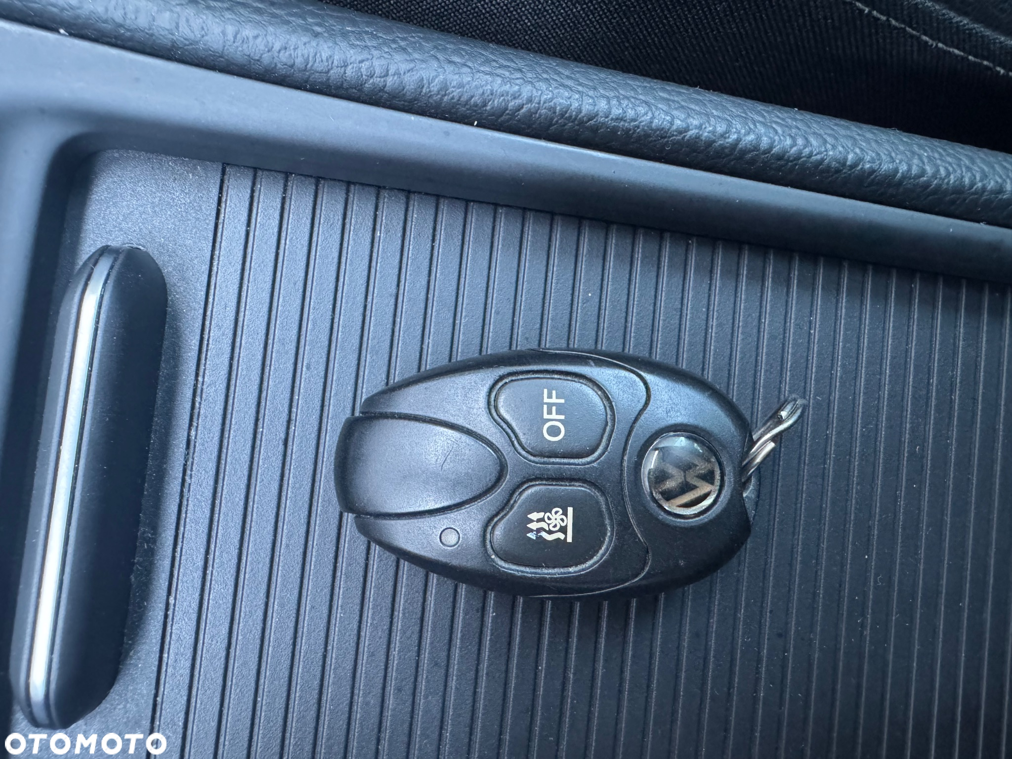 Volkswagen Golf VII 2.0 TDI BMT GTD DSG - 32