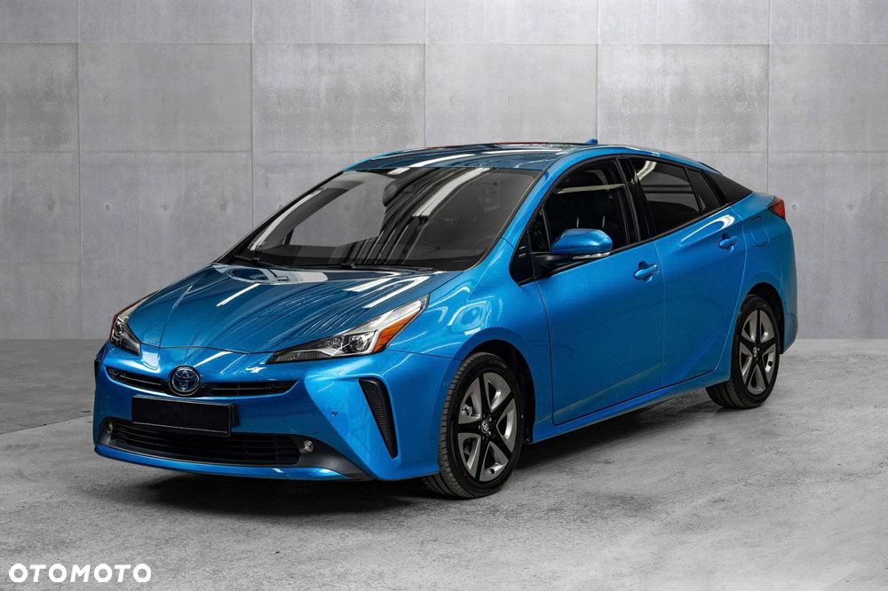 Toyota Prius 2023 photo 2