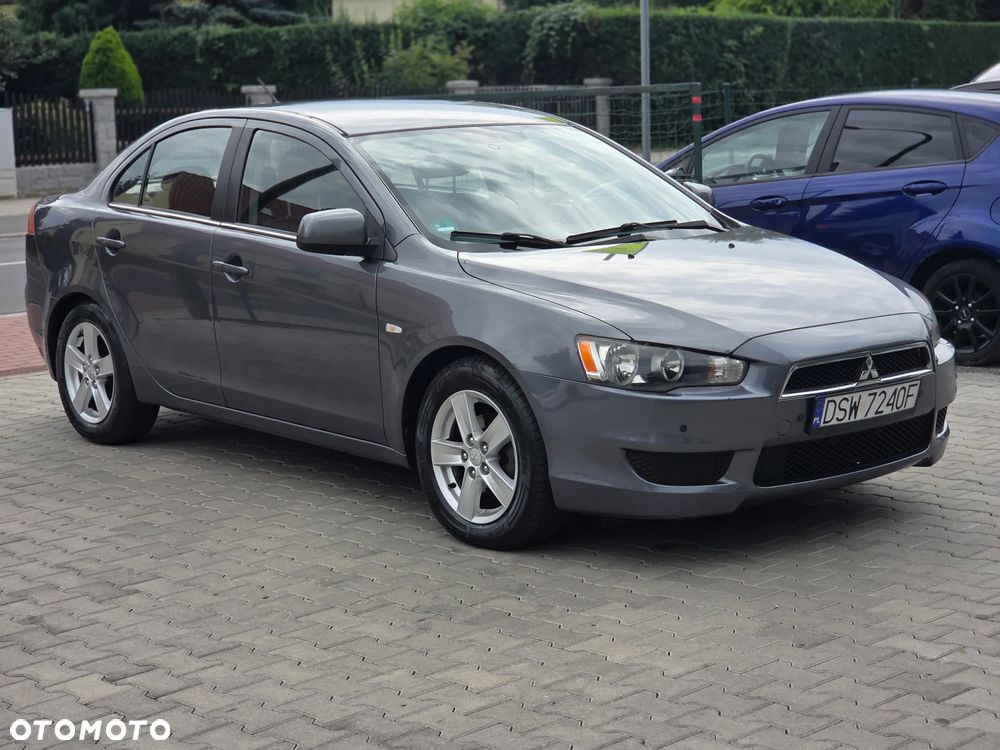 Mitsubishi Lancer 1.8 Invite