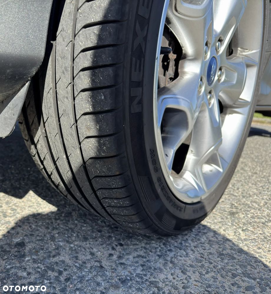 Ford Kuga - 29