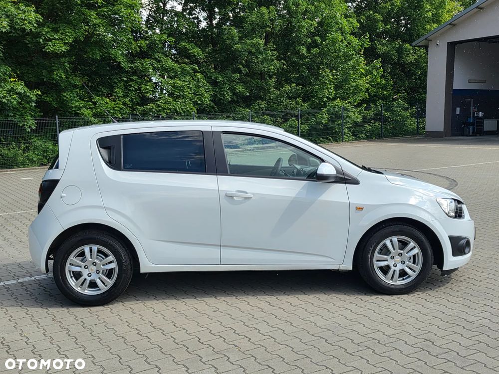 Chevrolet Aveo 1.2 LS - 29