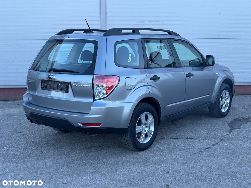 Subaru Forester 2.0X Trend - 6