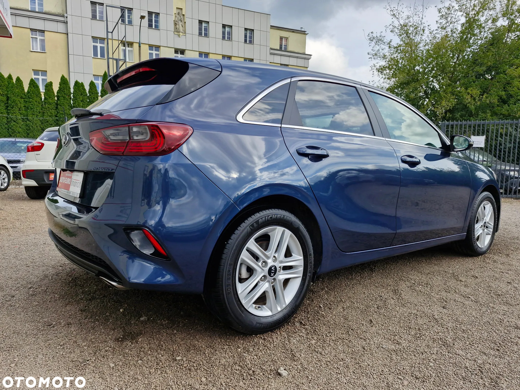 Kia Ceed - 5