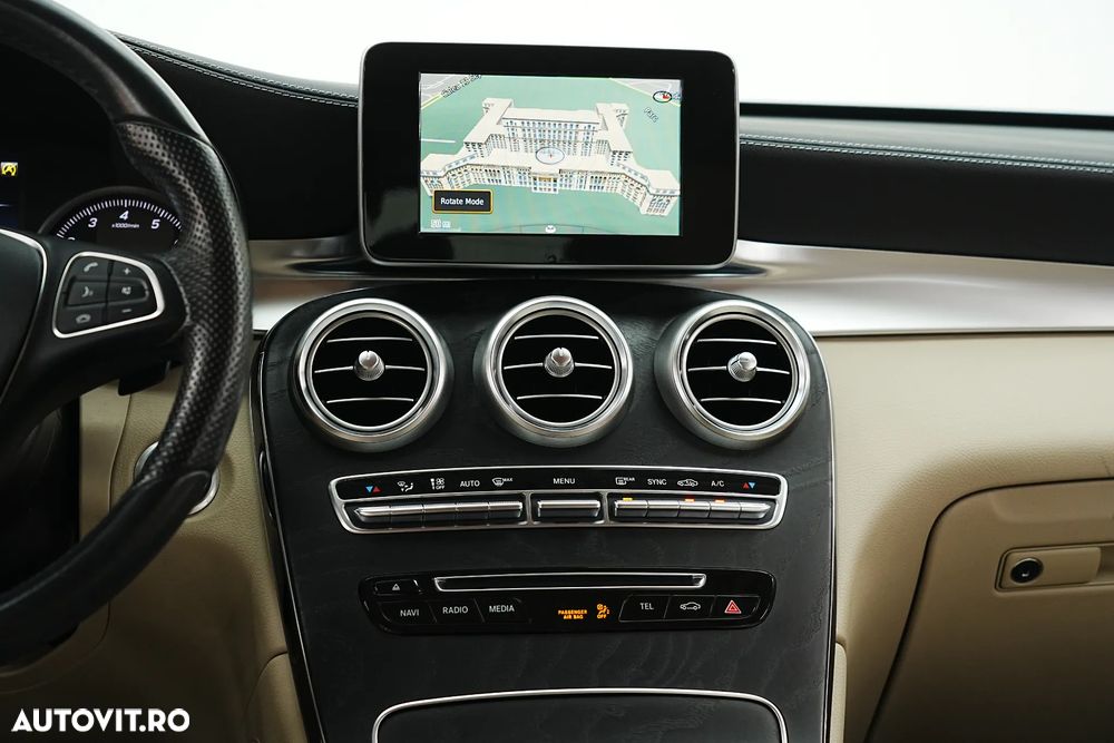 Mercedes-Benz GLC 250 4Matic 9G-TRONIC Exclusive - 18