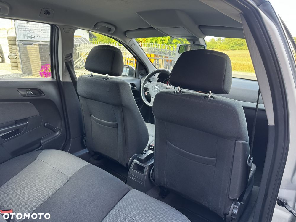 Opel Astra 1.8 Enjoy - 35