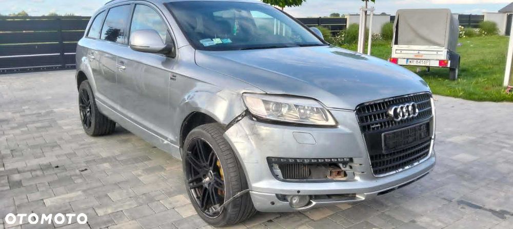 Audi Q7 - 7