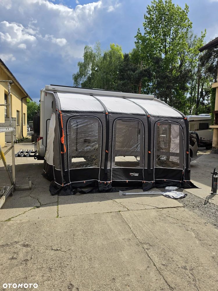 Hymer-Eriba 580 4x4 - 8