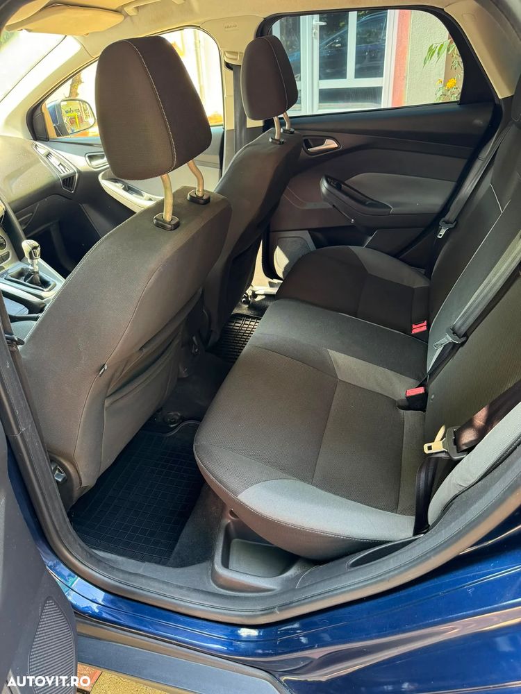 Ford Focus 1.6 TDCI DPF Sport - 6