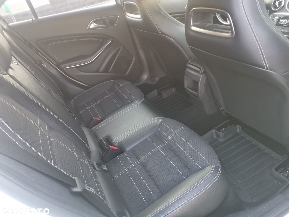 Mercedes-Benz Klasa A 180 d 7G-DCT - 13