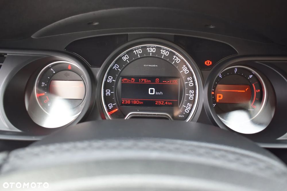 Citroën C5 HDi 135 Automatik Exclusive - 17