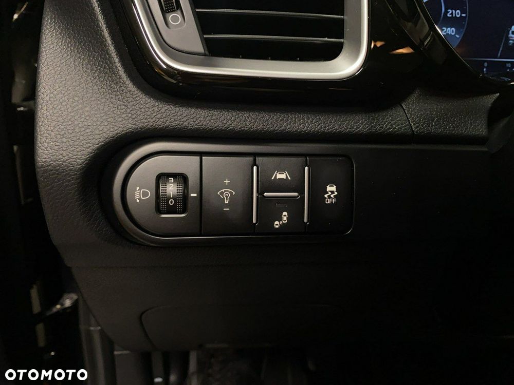 Kia XCeed - 37