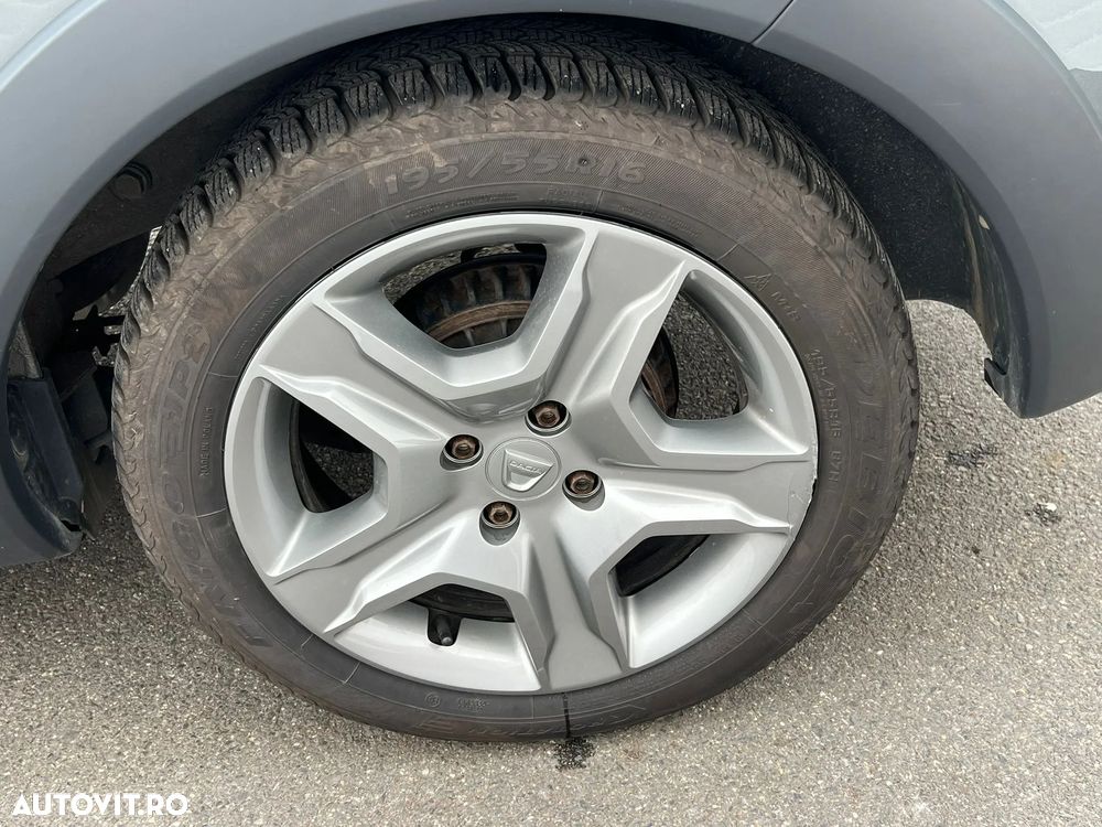 Dacia Lodgy 1.5 dCi 90 CP Stepway - 5