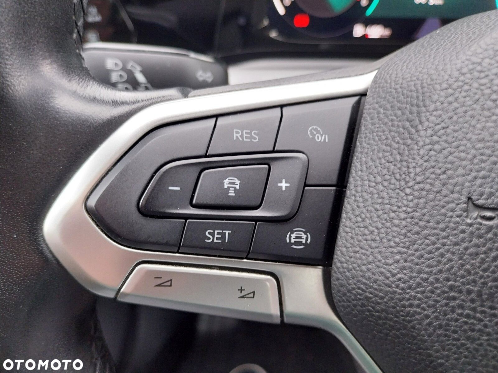 Volkswagen Golf - 14