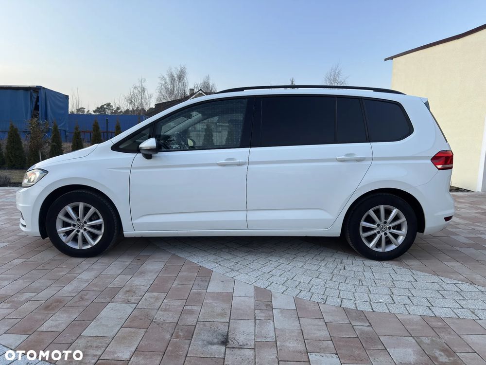 Volkswagen Touran 2.0 TDI SCR DSG Comfortline - 6