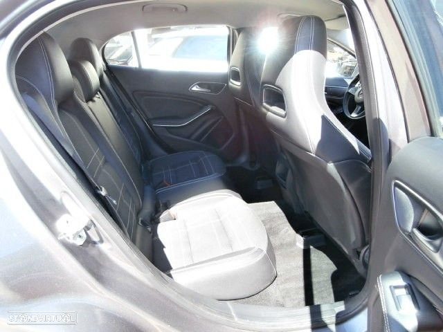 Mercedes-Benz GLA 180 CDi Style - 32