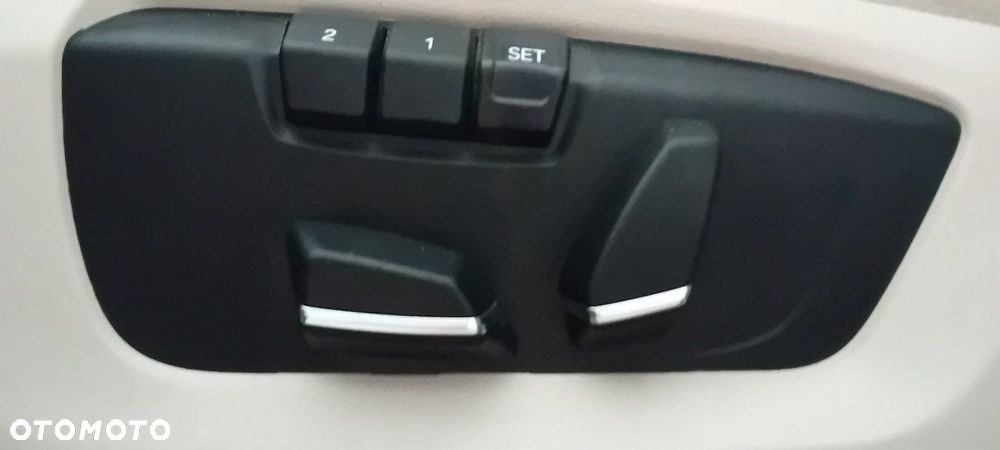 BMW X5 xDrive25d - 29