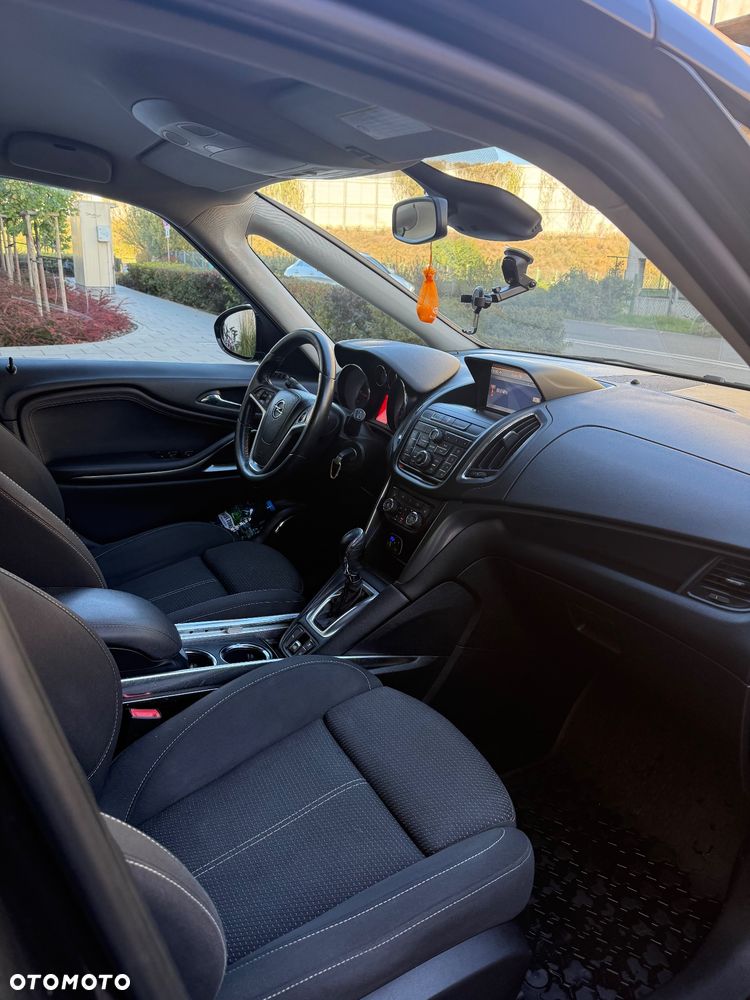 Opel Zafira - 18