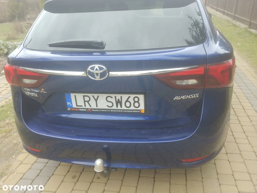 Toyota Avensis 2.0 D-4D Premium - 6