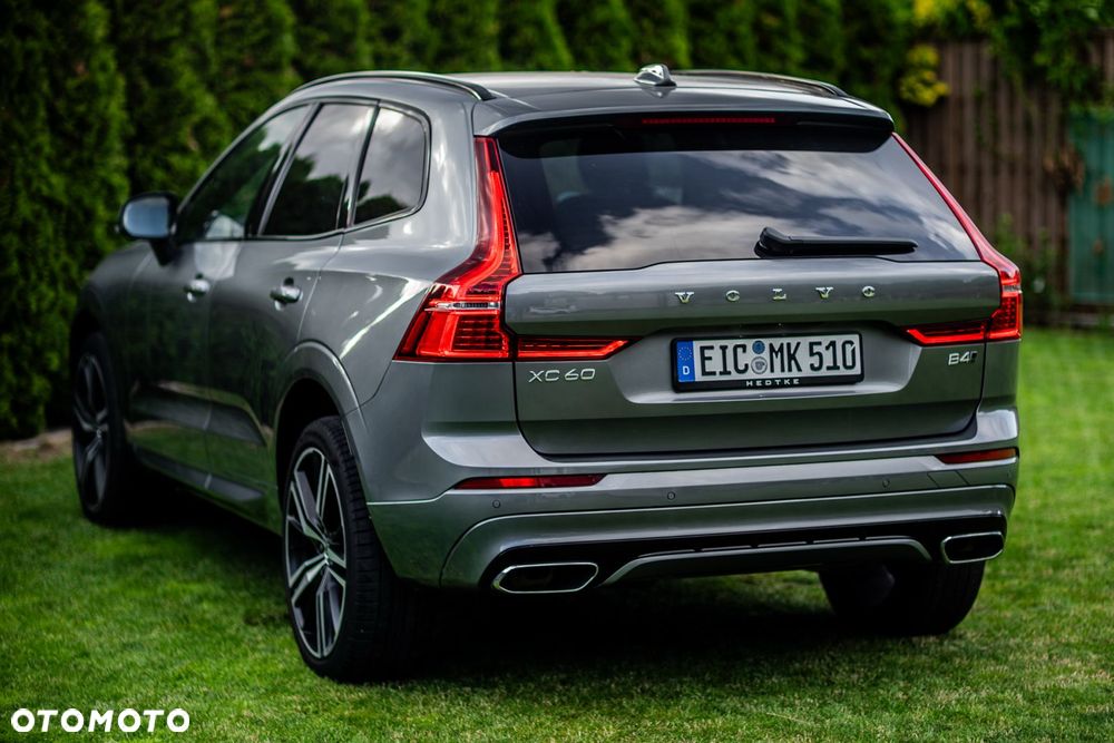 Volvo XC 60 B4 D AWD R-Design - 40