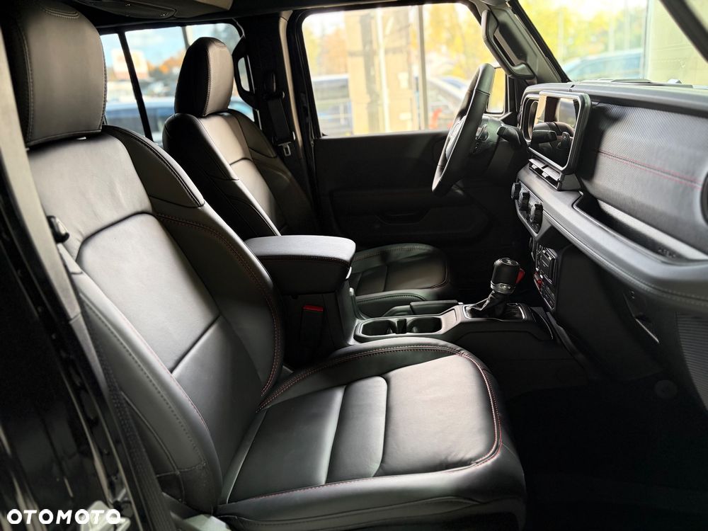 Jeep Wrangler - 27