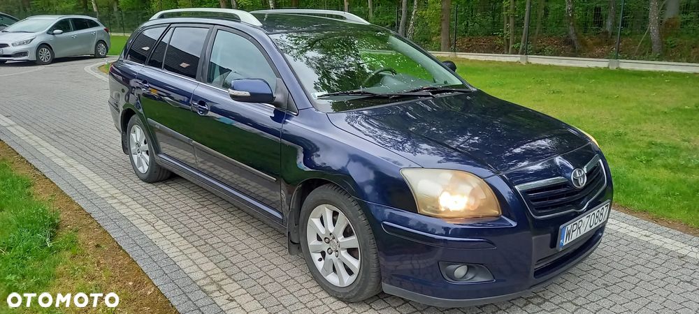 Toyota Avensis - 3
