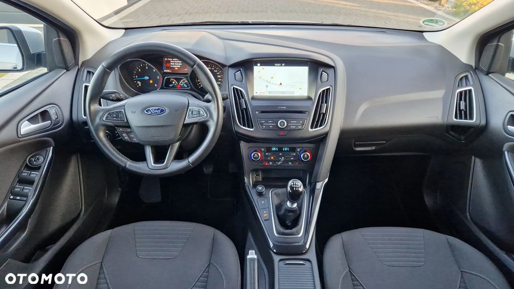 Ford Focus 1.5 EcoBlue STart-Stopp-System TITANIUM - 6