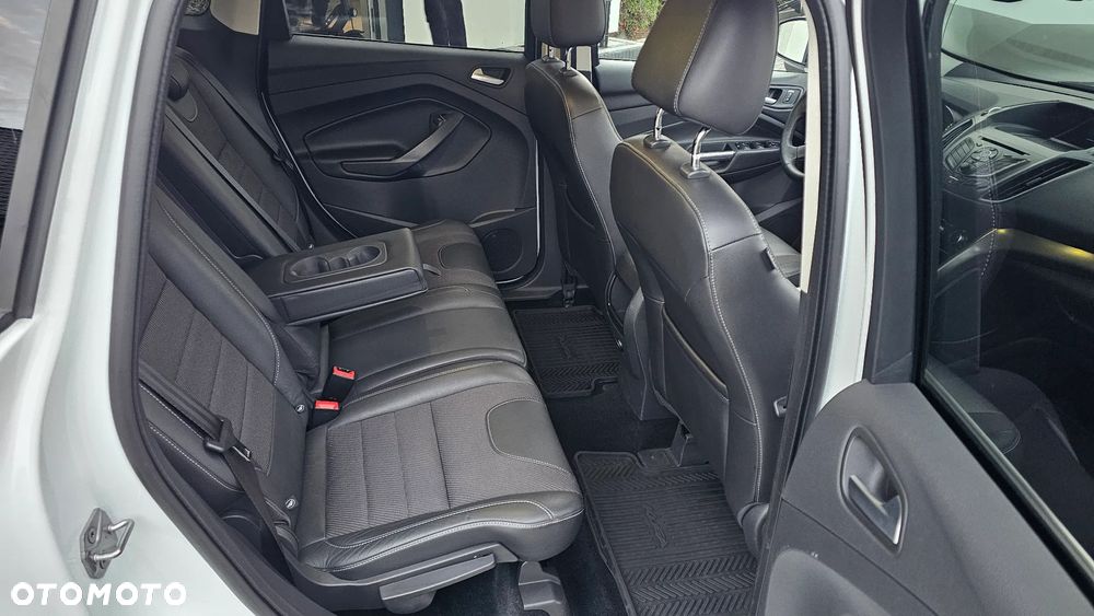 Ford Kuga 2.0 TDCi 2x4 Cool & Connect - 13