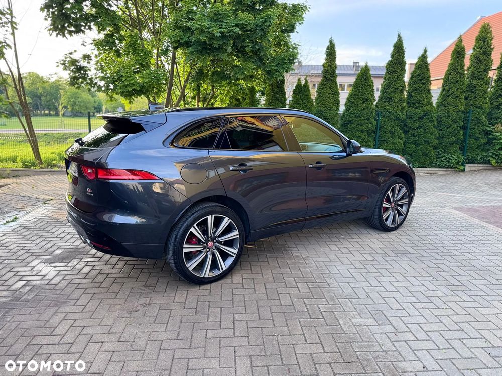 Jaguar F-Pace 30d AWD R-Sport - 11