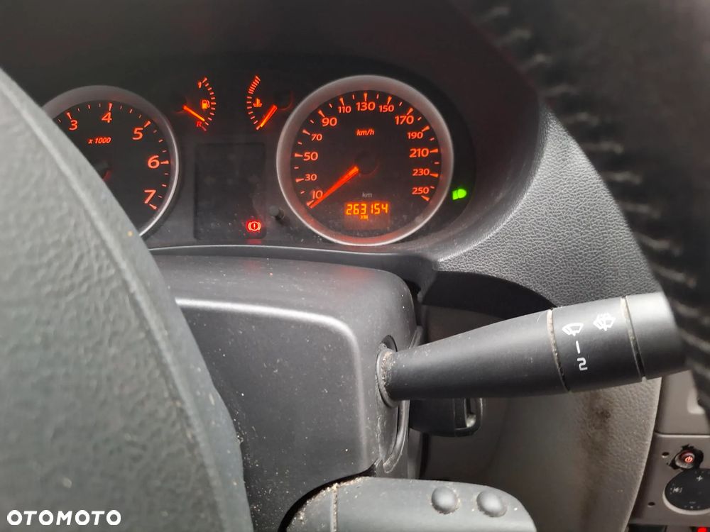 Renault Thalia 1.2 16V Alize Euro5 - 5