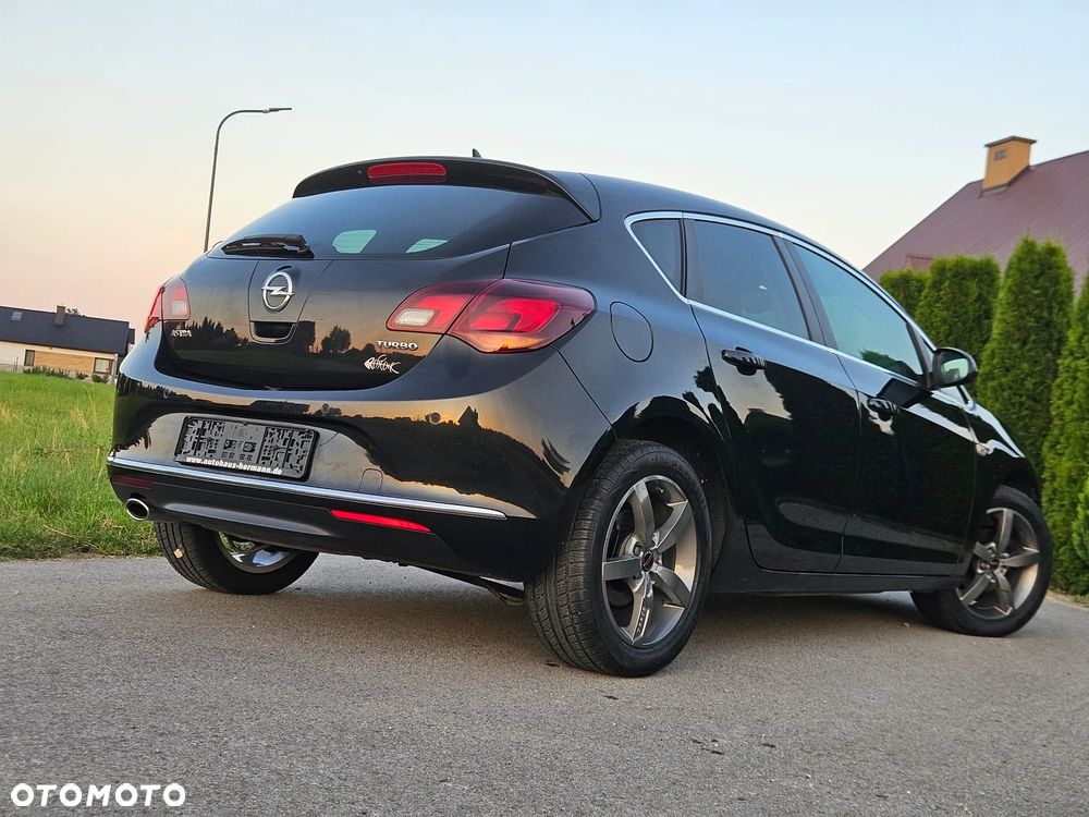 Opel Astra 1.4 T Cosmo - 3